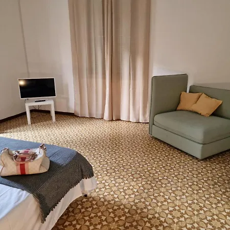 Frangi House Апартаменты