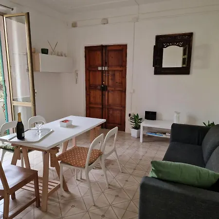 Апартаменты Frangi House *