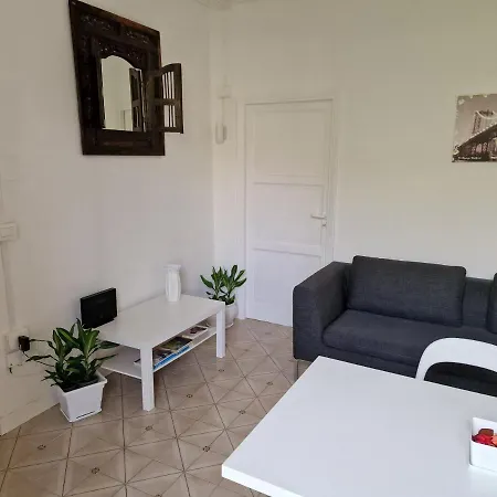 Апартаменты Frangi House *